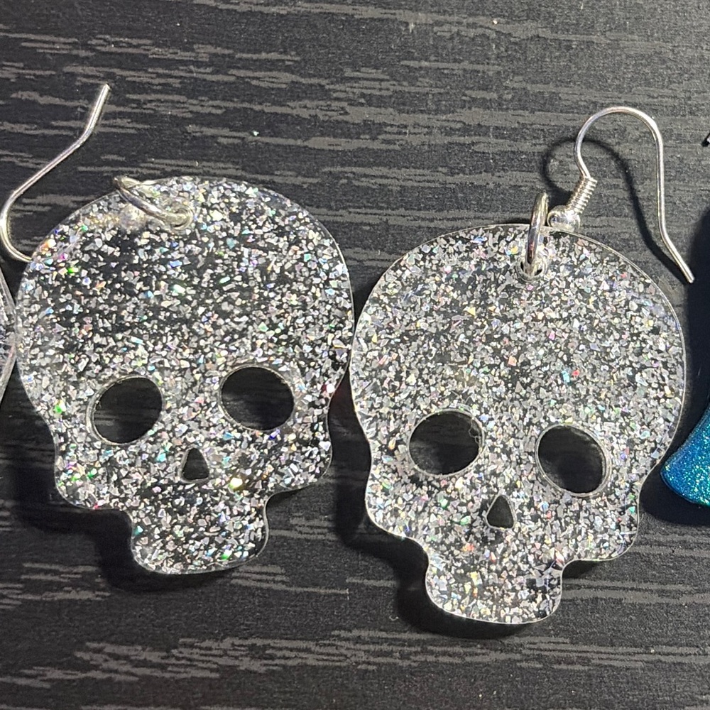 Sparkling Skull Earrings Handmade!